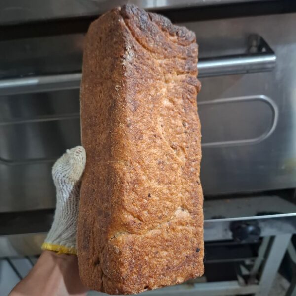 Pan de Molde Integral 100% con Semillas - Imagen 2